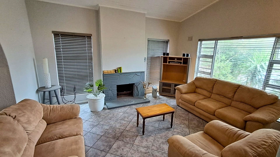 To Let 4 Bedroom Property for Rent in Vredenberg Western Cape